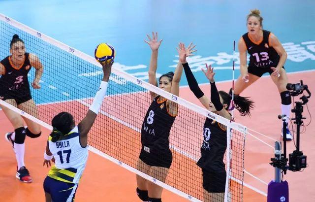  国际米兰控球压制全场耐心传导终破密集防守